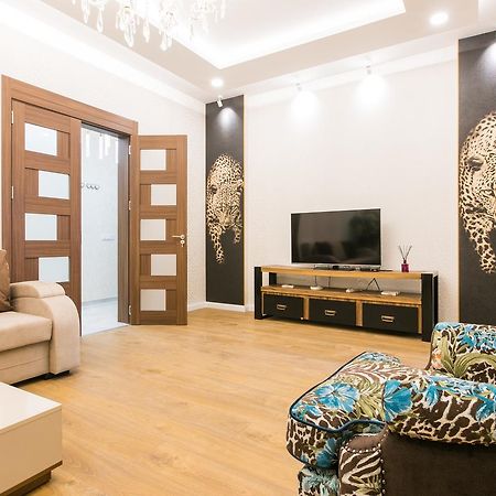 Sweet Home 6 Vip Rustaveli Avenue ティビリシ エクステリア 写真
