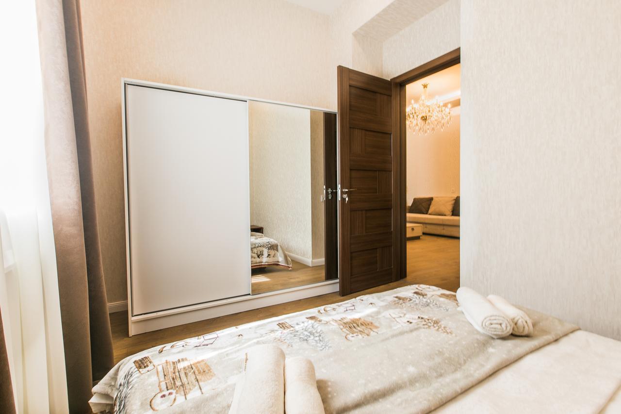 Sweet Home 6 Vip Rustaveli Avenue ティビリシ エクステリア 写真