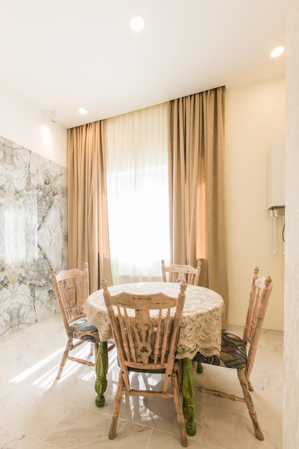 Sweet Home 6 Vip Rustaveli Avenue ティビリシ エクステリア 写真